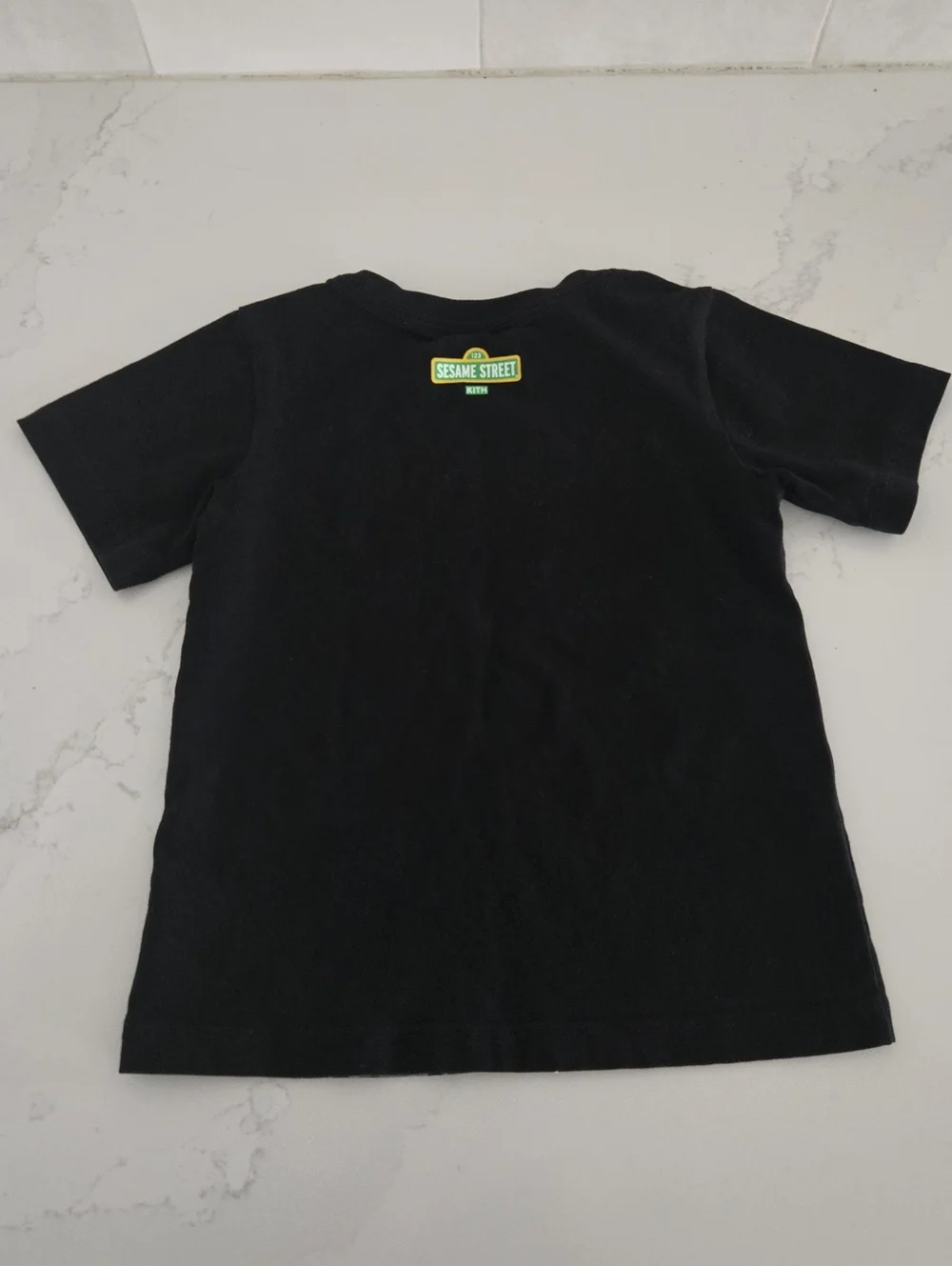 Kith Kids x Sesame Street Family Tee Black 4T Toddler Elmo Cookie Monster Tshirt - Picture 9 of 12